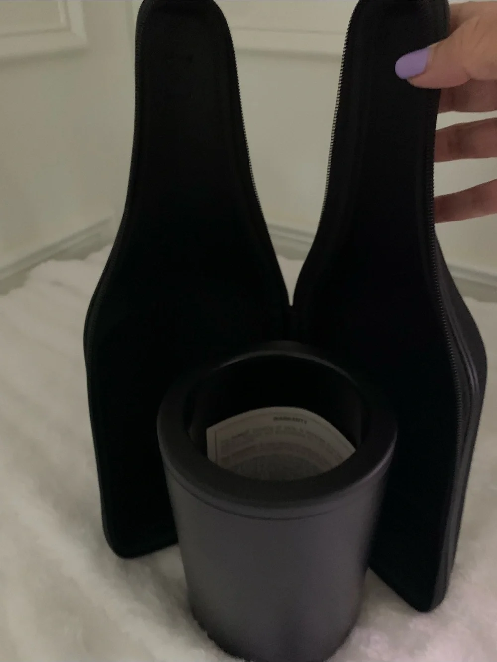 Insulated Black Wine Bottle Carrier — Protective Travel Sleeve